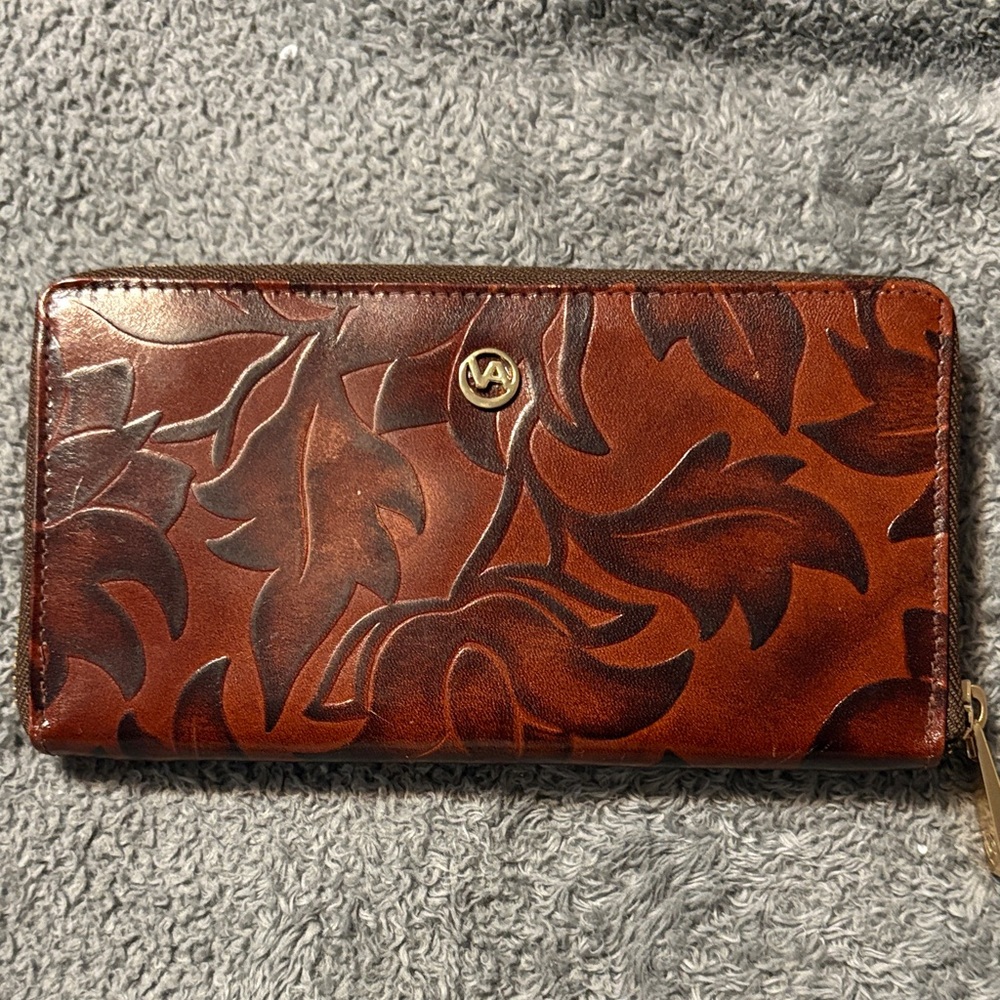 Valentina Floral Tooled Genuine Leather Wallet Made in Italy